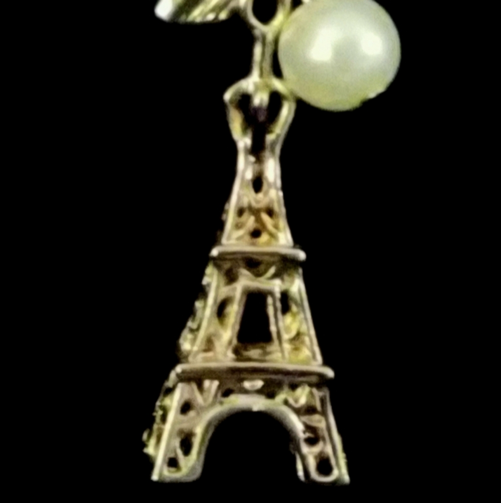 x 1" Fossil Eiffel Tower Charm Gold Plated